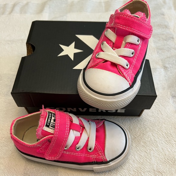 Converse Other - Converse Pink Toddler Sneakers 6T
